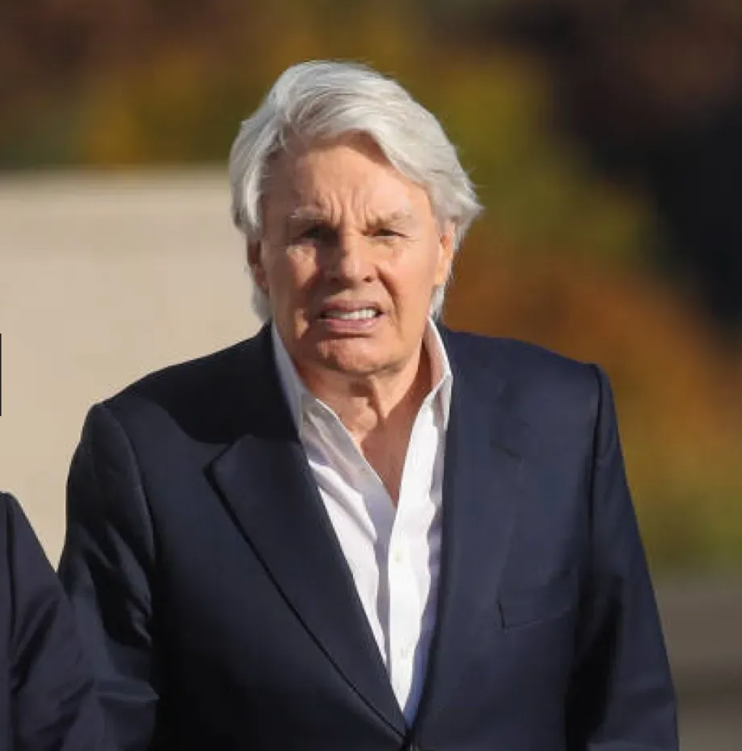 Майк Джеффрис Abercrombie & Fitch и попперсы в Кемерово Майк Джеффрис Abercrombie & Fitch и попперсы в Кемерово